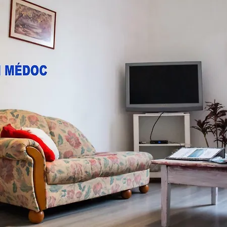 Bureaux Medoc アパート